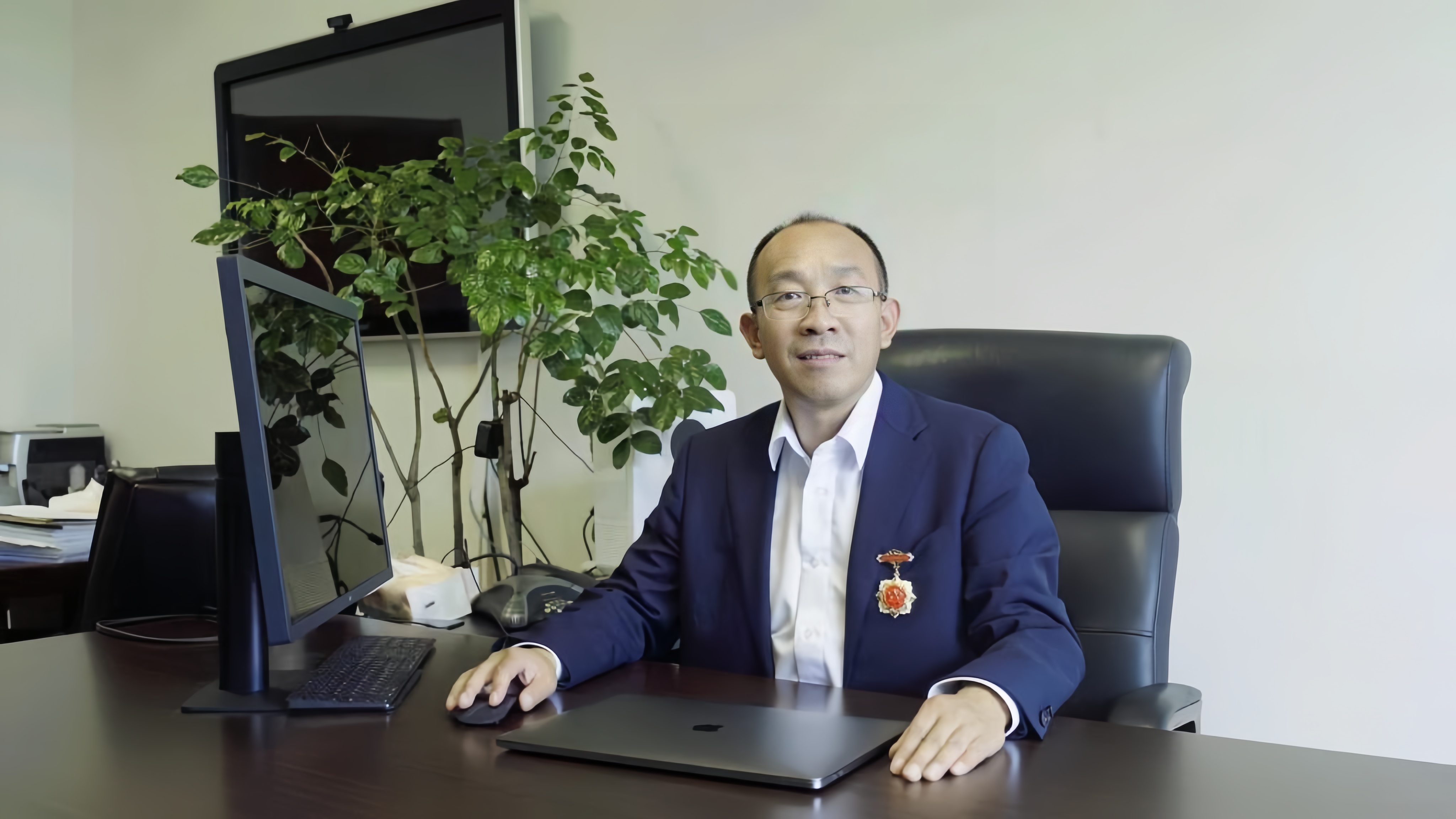 欧冠官方网站创新论坛第一千四百八十五讲：金属-有机限域结构可控组装与拟酶催化