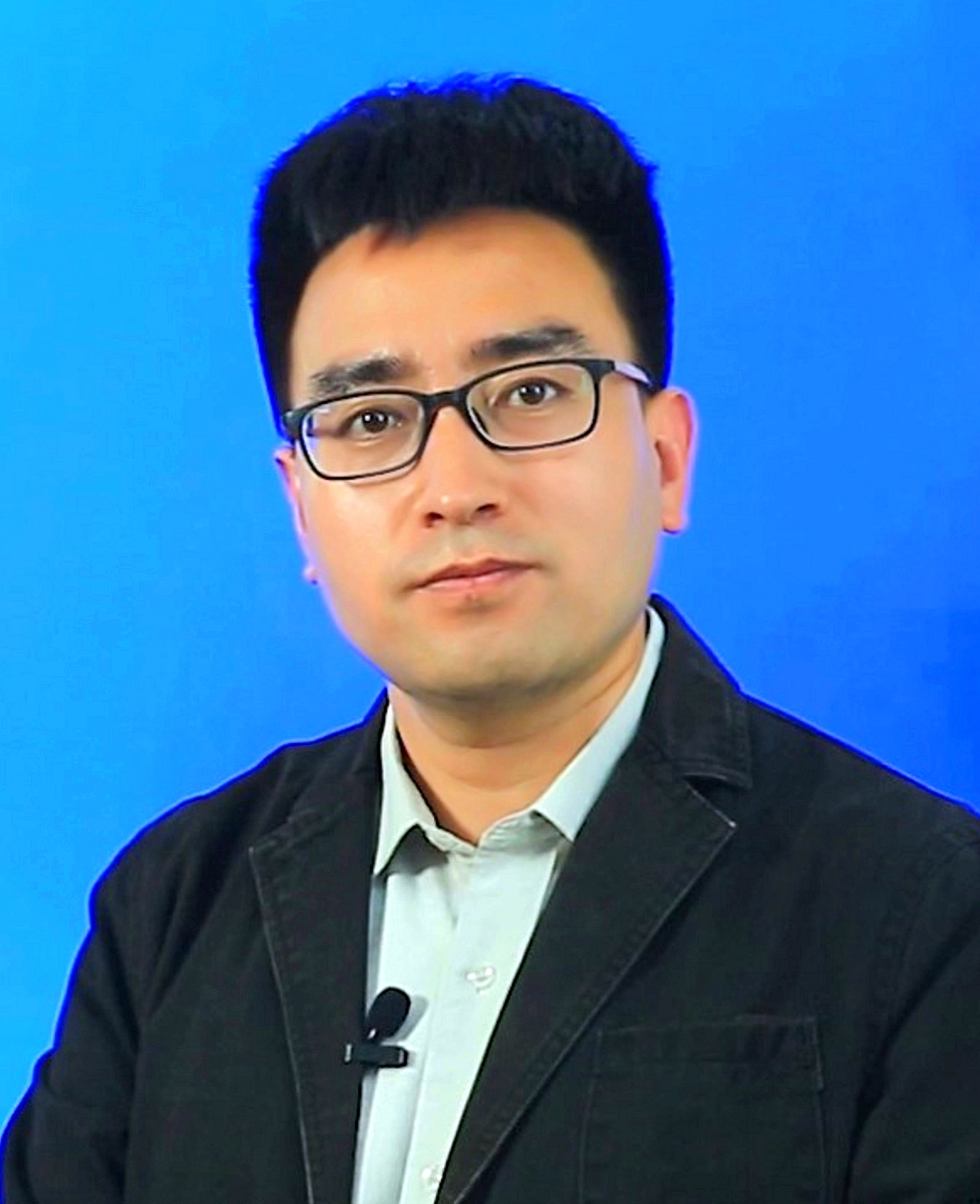 欧冠官方网站创新论坛第一千三百七十讲：基于超冷原子的Rosen-Zener-Stückelberg干涉和隧穿