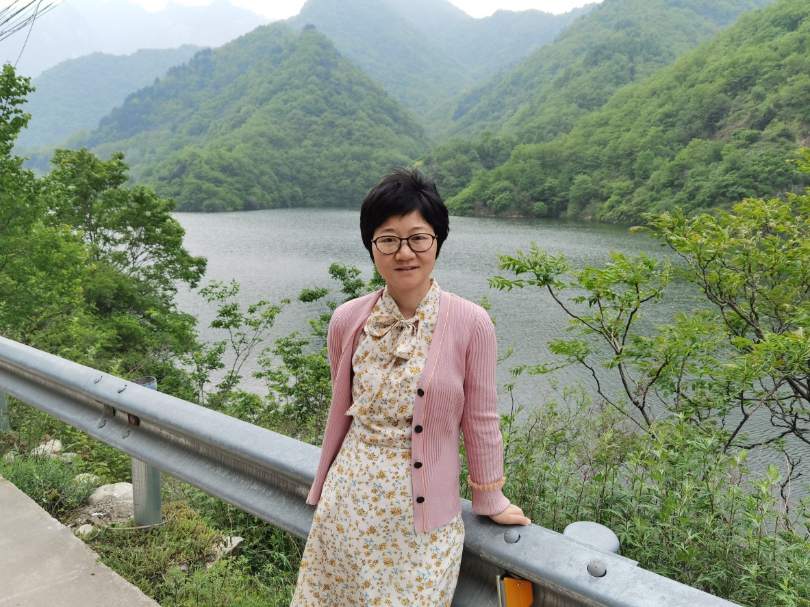 欧冠官方网站创新论坛第一千八百二十八讲：Dynamics analysis of a reaction-diffusion-advection benthic-drift model with logistic growth