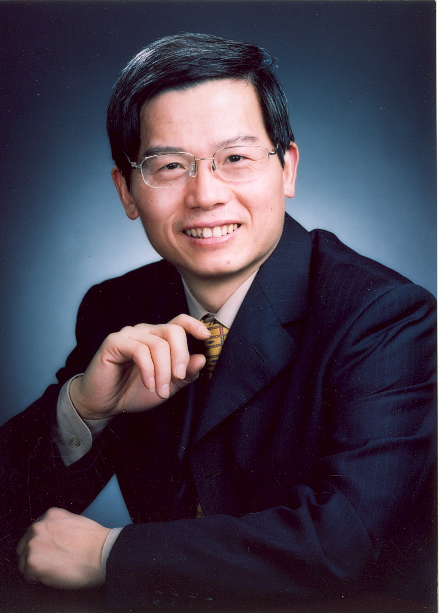 欧冠官方网站创新论坛第一千零七十讲：碳纳米笼——能源存储和转换的新平台